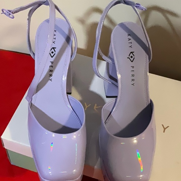 NWT-NIB Katy Perry The Uplift Ankle Strap Pump - Size 10 - Picture 2 of 5